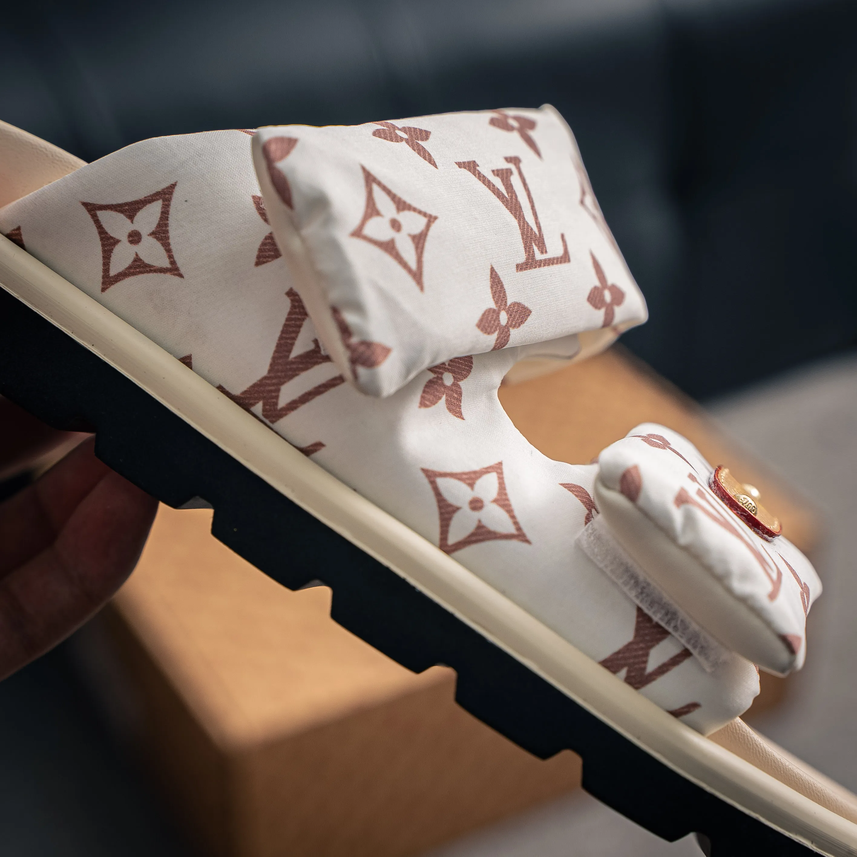 # LOUIS VUITTON ｜ 2026ss /Takashi Murakami x LOUIS VUITTON Sandals 。